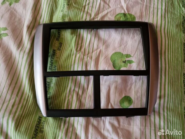 Магнитола Subaru Forester SH