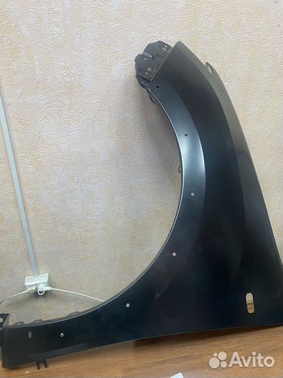 Крыло переднее левое renault sandero stepway