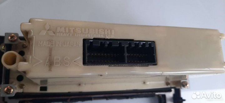 Блок управления печкой Mitsubishi Galant 8