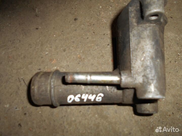 Корпус термостата W124 M602 A6012031331