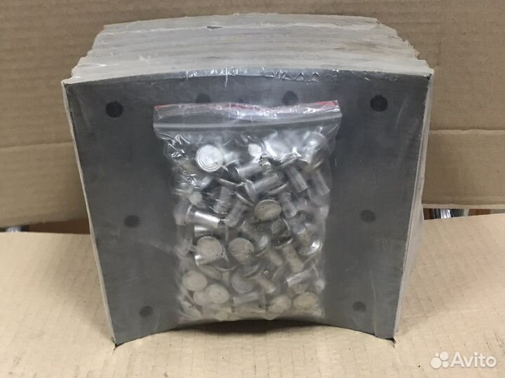 Накладки тормозные камаз 6520