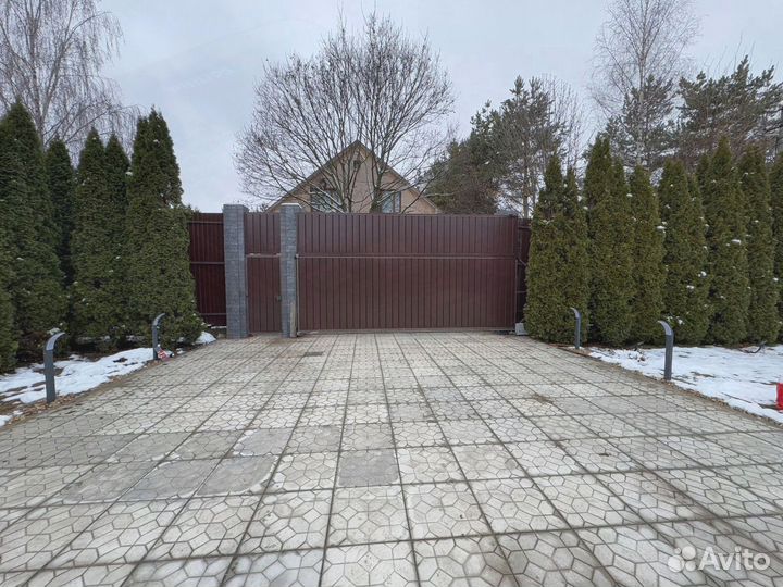 Установка откатных ворот