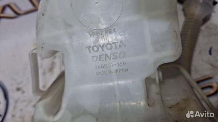 Бачок омывателя Lexus GS 3