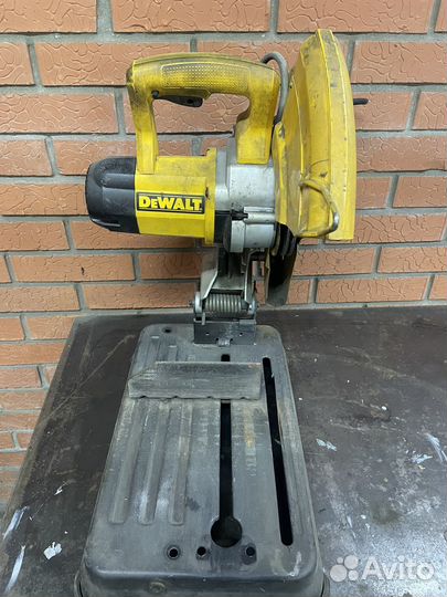 Монтажная пила dewalt