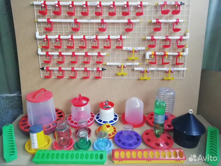 Кормушки бункерные поилки, для птицы и грызунов