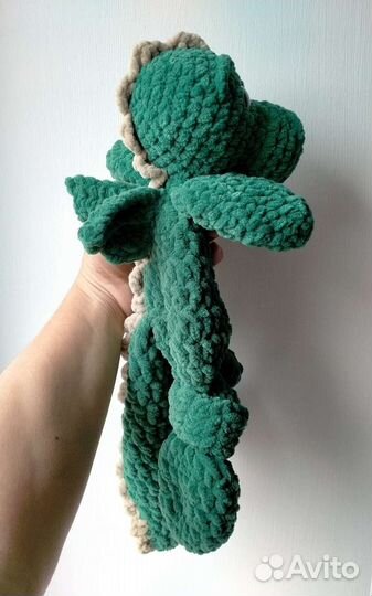 Вязаная игрушка Дракончик