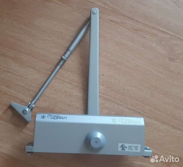 Доводчик дверной