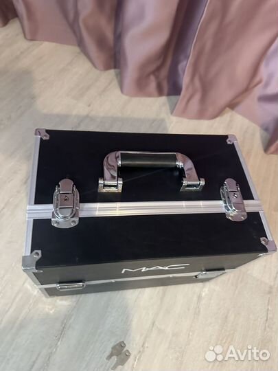 Бьюти кейс для визажиста