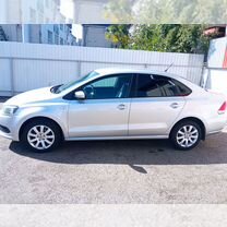 Volkswagen Polo 1.6 AT, 2013, 227 500 км, с пробегом, цена 985 000 руб.