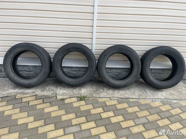 Nokian Tyres Hakkapeliitta 7 SUV 235/60 R18 107T