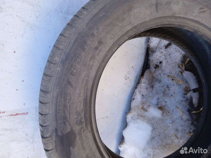 Michelin Agilis 81 225/65 R17