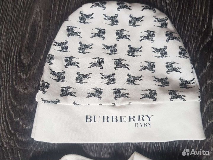 Боди костюм Burberry на выписку