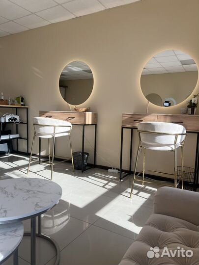 Аренда гримерного места бровисту, визажисту, леш