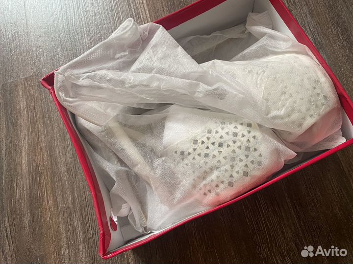 Босоножки женские