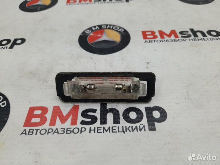 Плафон подсветки номера Mercedes-Benz E 320 W210