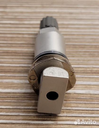 Вентиль для датчик давления шин в дисках