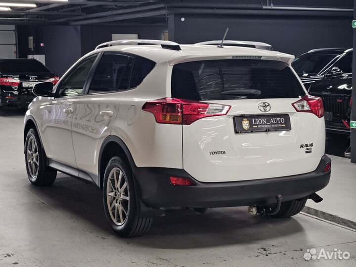 Toyota RAV4 2.2 AT, 2015, 86 496 км