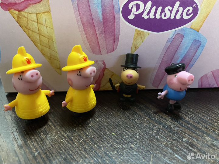 Игрушки из киндера, чупа-чупс