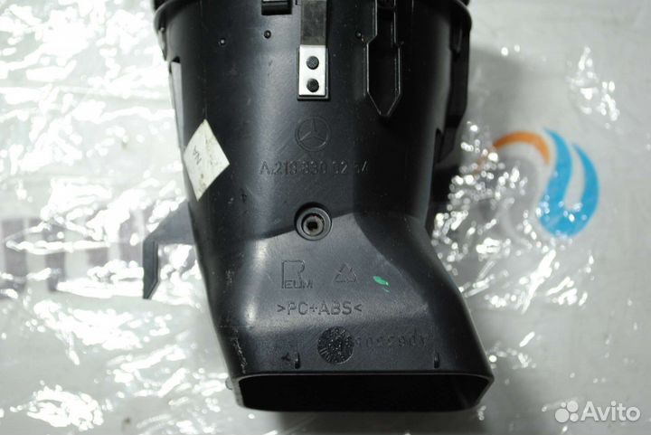 Mercedes w219 воздуховод боковой