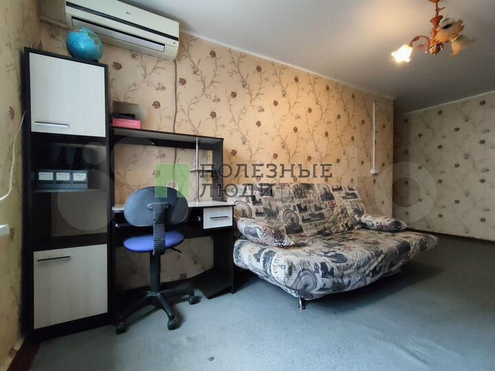 Комната 20 м² в 8-к., 3/9 эт.