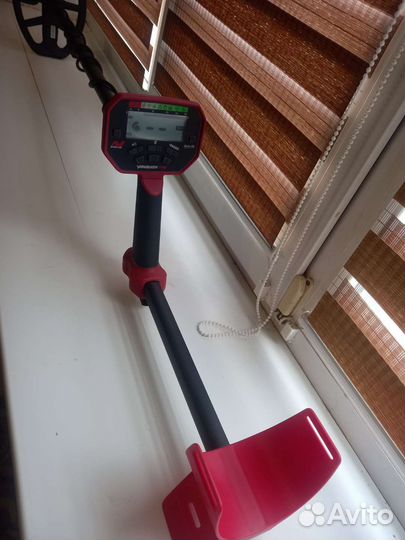 Металлоискатель minelab vanquish 440