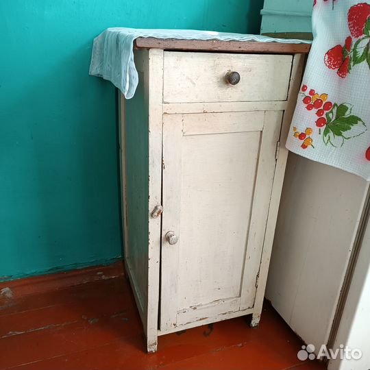 Тумбочка со столиком шкаф тумба СССР дерево