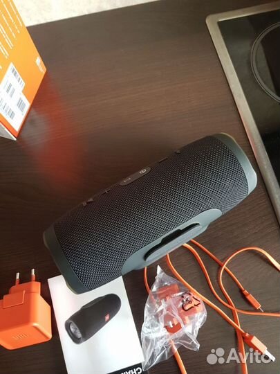 Колонка jbl charge 3