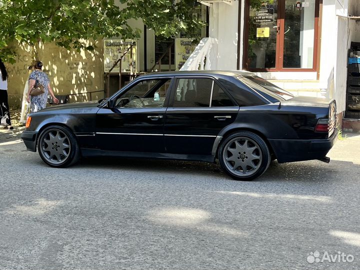 Mercedes-Benz E-класс 4.2 AT, 1993, 250 000 км