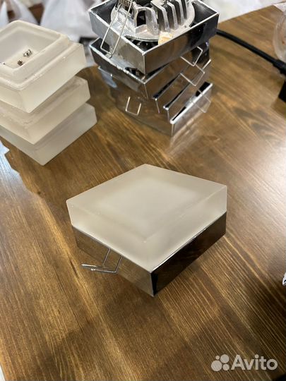 Светильник потолочный встраиваемый