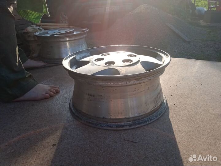 Литые диски r16