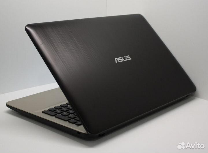 Игровой ноутбук Asus