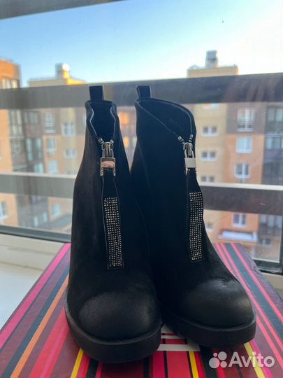 Ботинки демисезонные