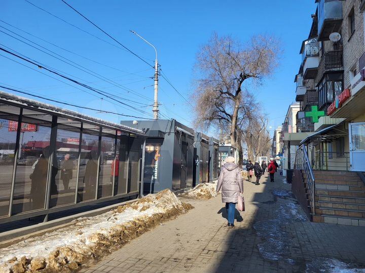 Торговое на остановке