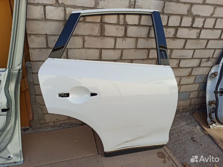 Дверь задняя правая Infiniti QX50 J50