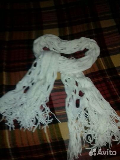 Женский шарф и стильные вязанные береты