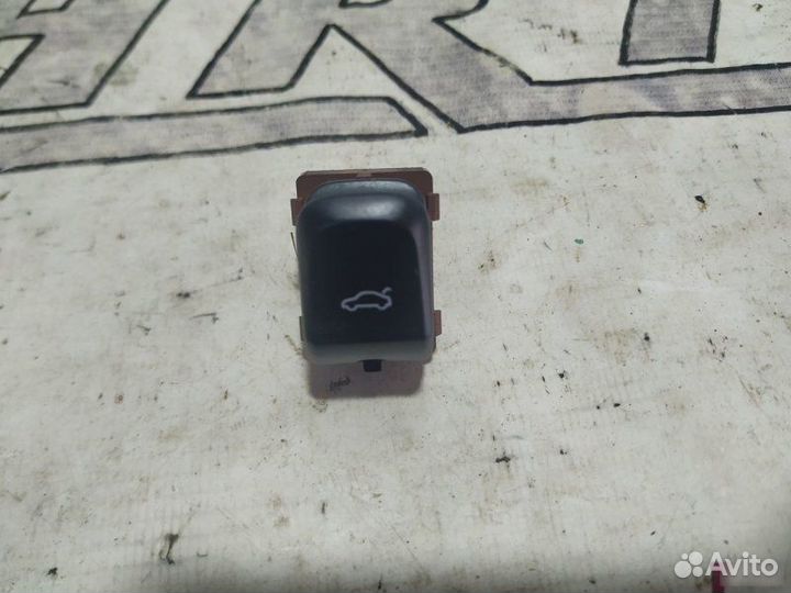 Кнопка стеклоподъемника Audi S5 8T 2007—2011
