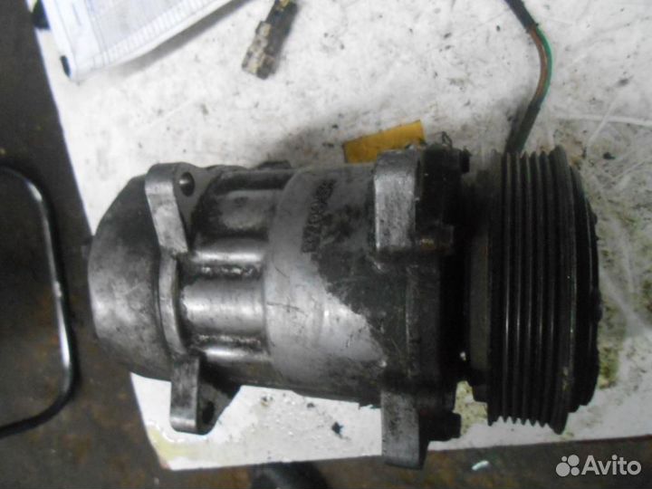 Компрессор системы кондиционирования Volkswagen Pa