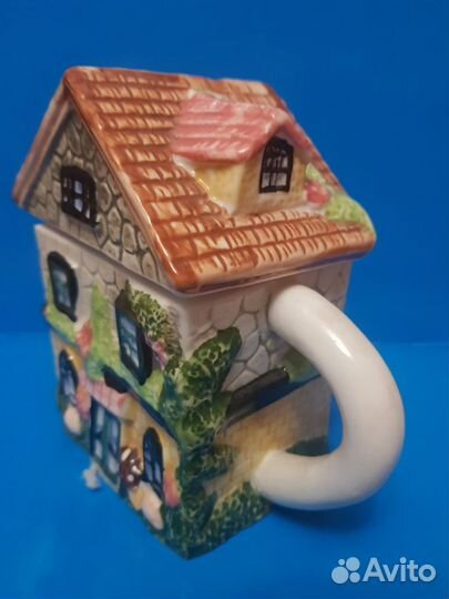 Оригинальный чайник - домик
