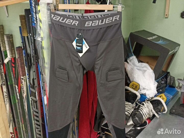 Хоккейное нательное bauer с ракушкой