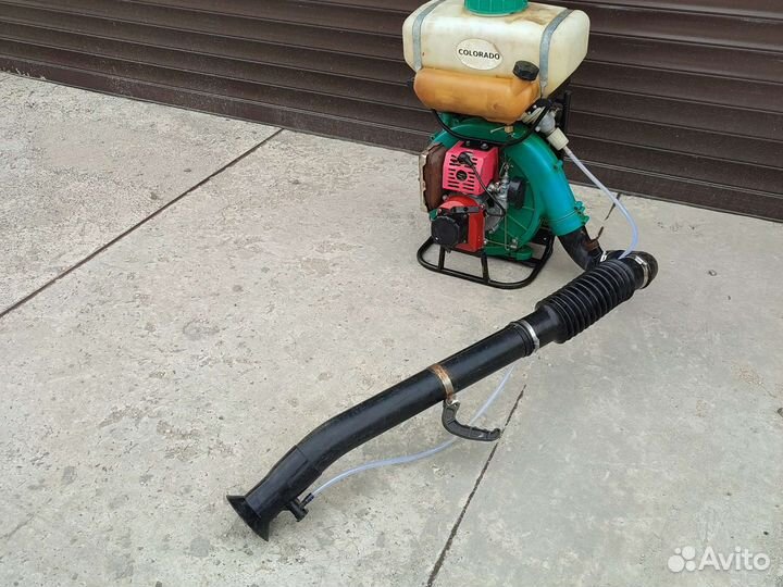 Бензиновый опрыскиватель