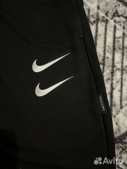 Шорты nike swoosh