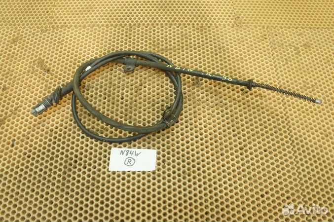 Тросик ручника Mitsubishi Chariot Grandis