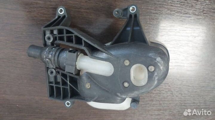 Бачок расширительный Mercedes M-Class W166 M157