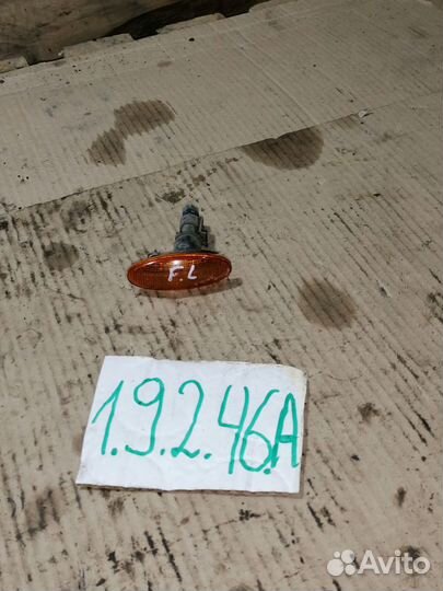 Повторитель в крыло перед лево Опель Вектра B