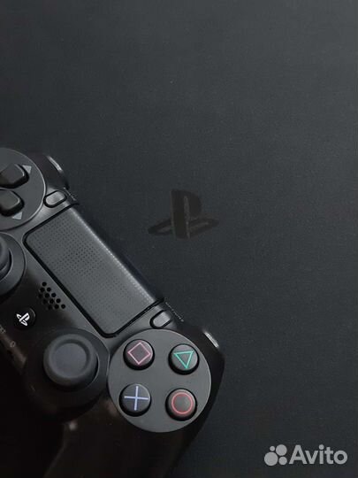 Playstation 4 Slim 1 TB