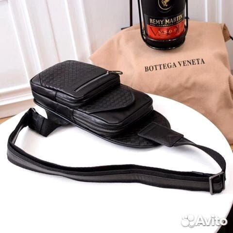 Мужская кожаная сумка Bottega Veneta sling