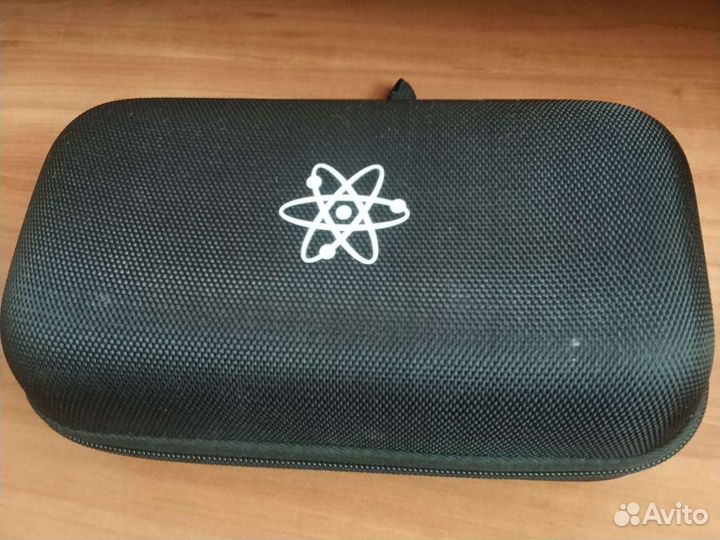 Пауэрбанк и пусковое устройство avrora atom 10