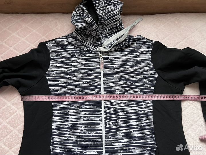 Костюм спортивный