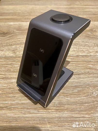 Зарядная станция Prestigio ReVolt A8