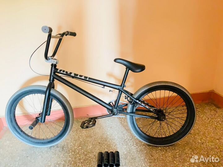 Трюковой велосипед BMX